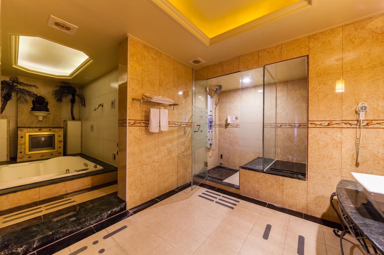Lestar Motel Taoyuan Bagian luar foto