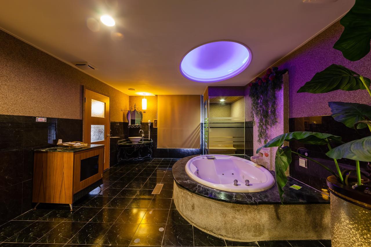 Lestar Motel Taoyuan Bagian luar foto
